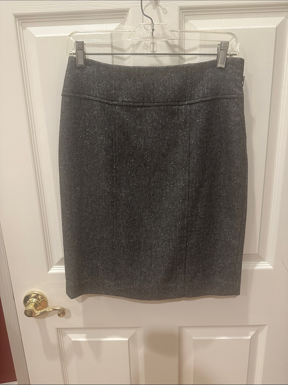 Classic Women's Gray Banana Republic Tweed Pencil Skirt barely worn